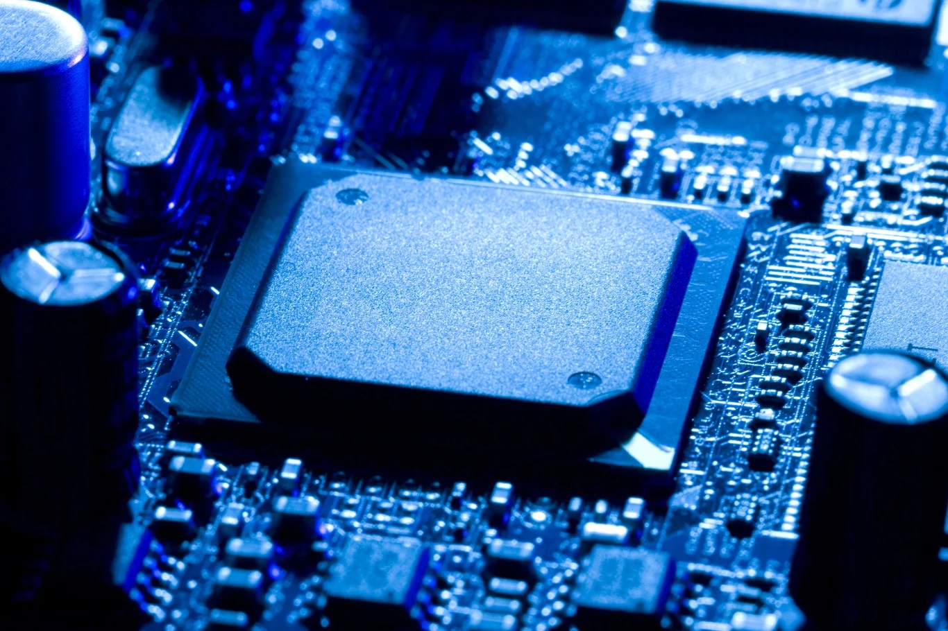 W sobotę z ceł wyłączonych zostało około 20 artykułów elektroniki i technologii, które są produkowane poza Stanami Zjednoczonymi W sobotę z ceł wyłączonych zostało około 20 artykułów elektroniki i technologii, które są produkowane poza Stanami Zjednoczonymi