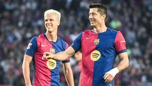 Dani Olmo (z lewej) w wyjściowej jedenastce może zająć miejsce Fermina Lopeza, który świetnie współpracuje z Robertem Lewandowskim.