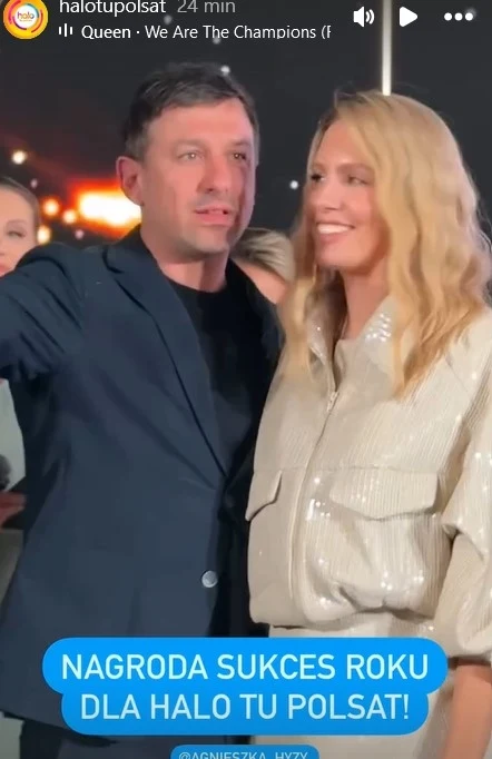 Maciej Rock i Agnieszka Hyży odebrali statuetkę w imieniu zespołu "halo tu polsat" Maciej Rock i Agnieszka Hyży odebrali statuetkę w imieniu zespołu "halo tu polsat"