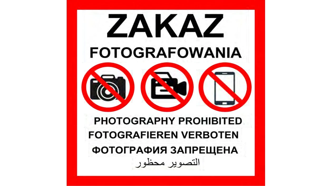 Znak zakazu fotografowania. Taka tabliczka pojawi się na tysiącach obiektów