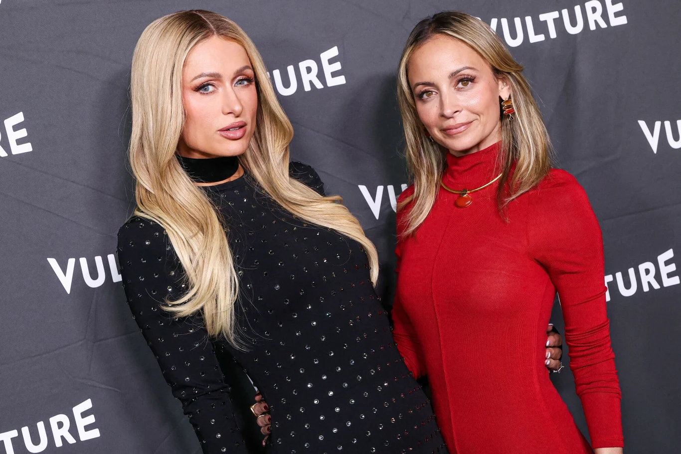 Paris Hilton z przyjaciółką Nicole Richie 