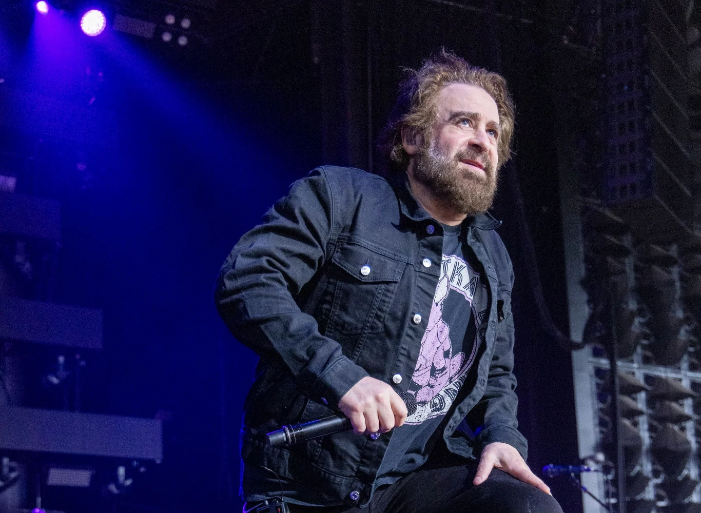 Adam Duritz jest liderem Counting Crows article cover