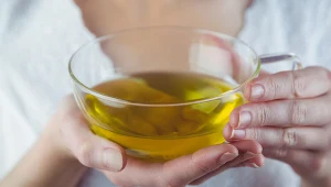 Już wiosna, więc zbieraj i pij młodą pokrzywę