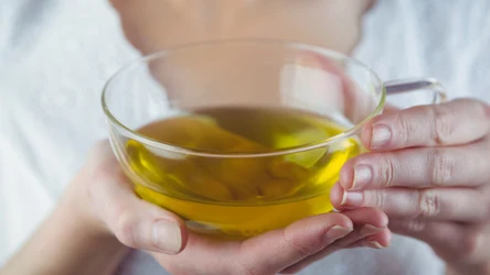 Dlaczego warto pić napar z pokrzywy?