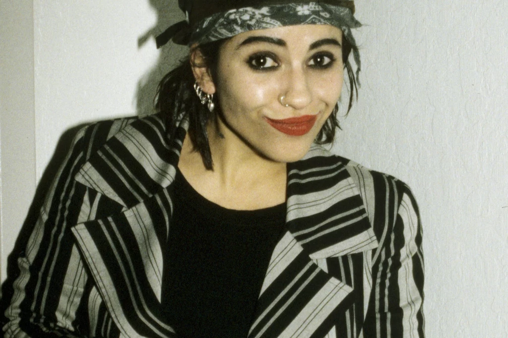 Linda Perry Linda Perry