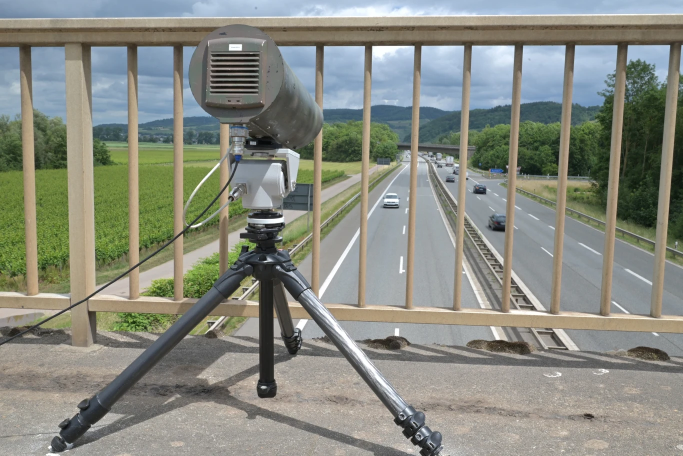 Monocam to mobilne urządzenie.