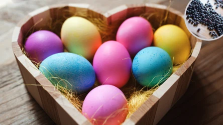 ​Tymi owocami też zafarbujesz pisanki. Będą mieć piękny, głęboki kolor