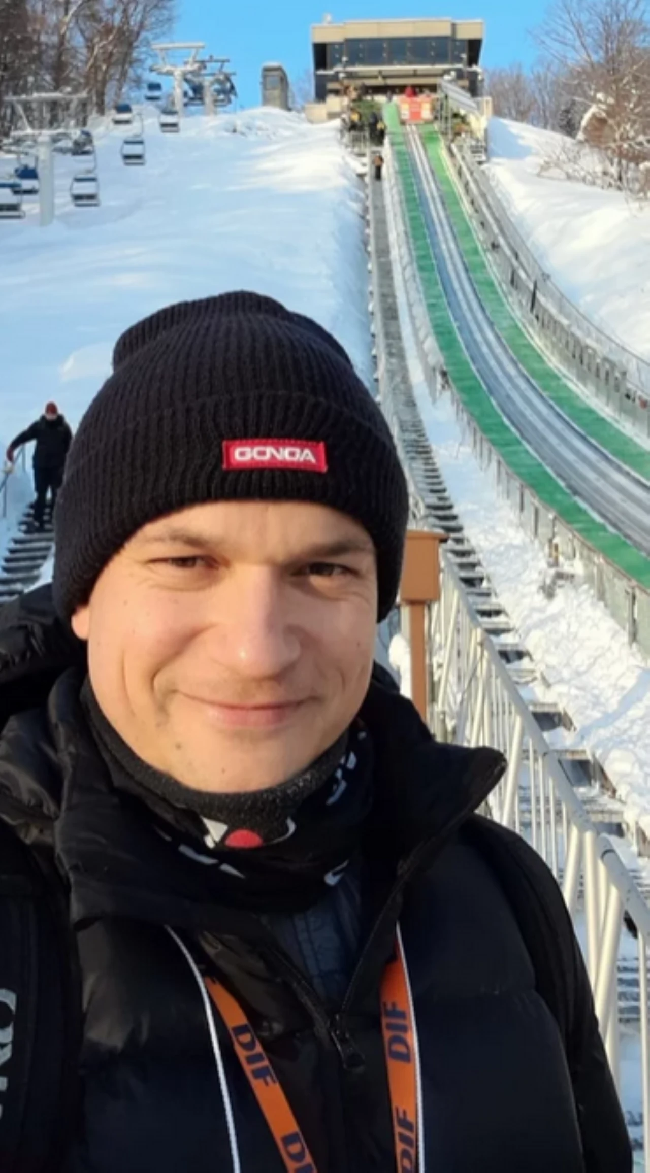 Wojciech Jurowicz na skoczni w Sapporo Wojciech Jurowicz na skoczni w Sapporo