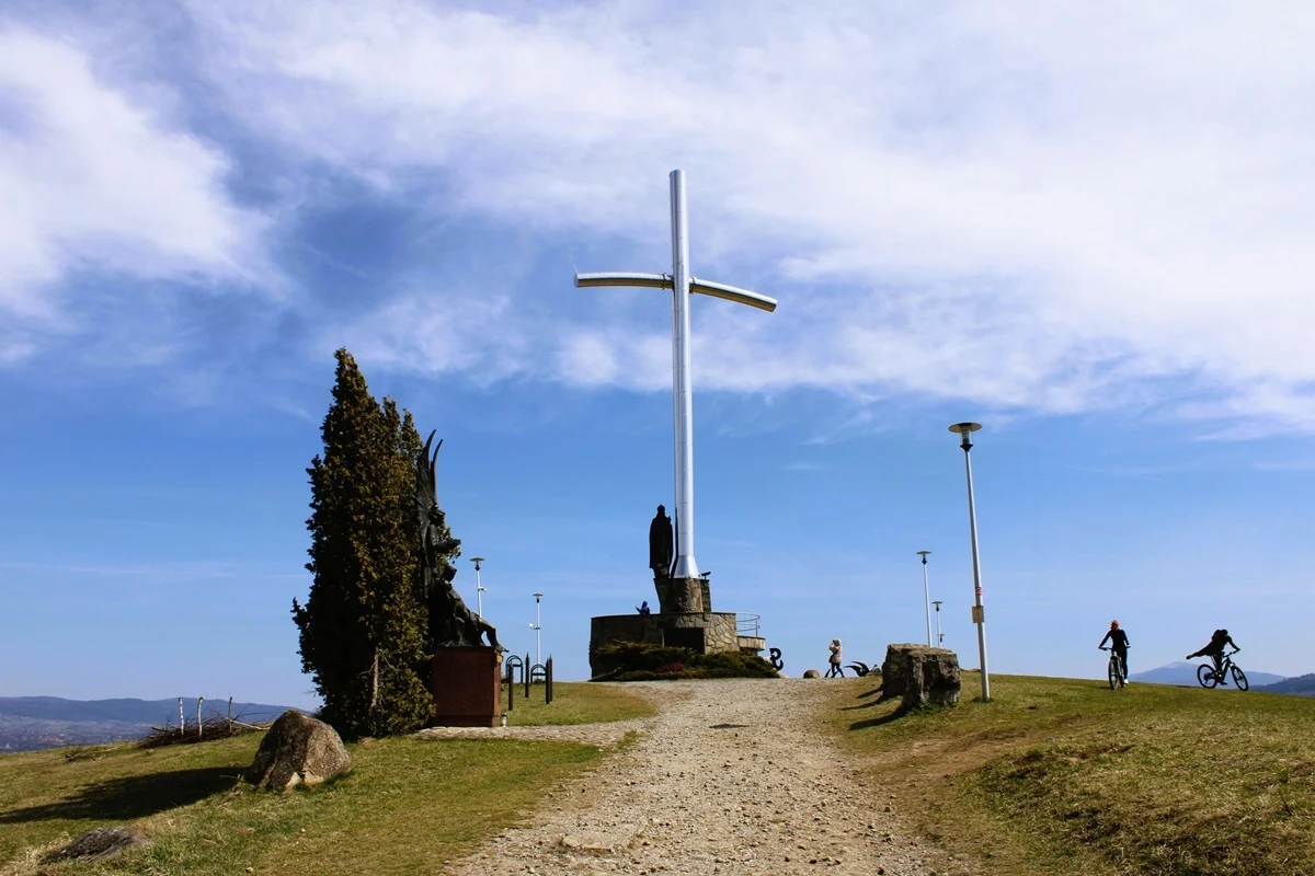 Krzyż Milenijny na górze Matyska nieopodal Żywca