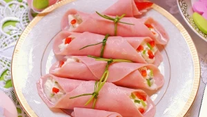 Najlepsza przekąska na Wielkanoc. Roladki z szynki 