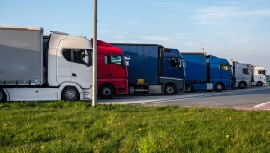 Zakaz ruchu dla pojazdów ciężarowych o DMC powyżej 12 ton - kalendarz na rok 2026.