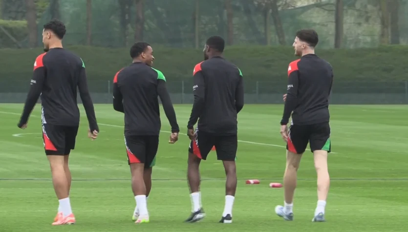 Dobra atmosfera podczas treningu Arsenalu przed meczem z Realem Madryt. WIDEO