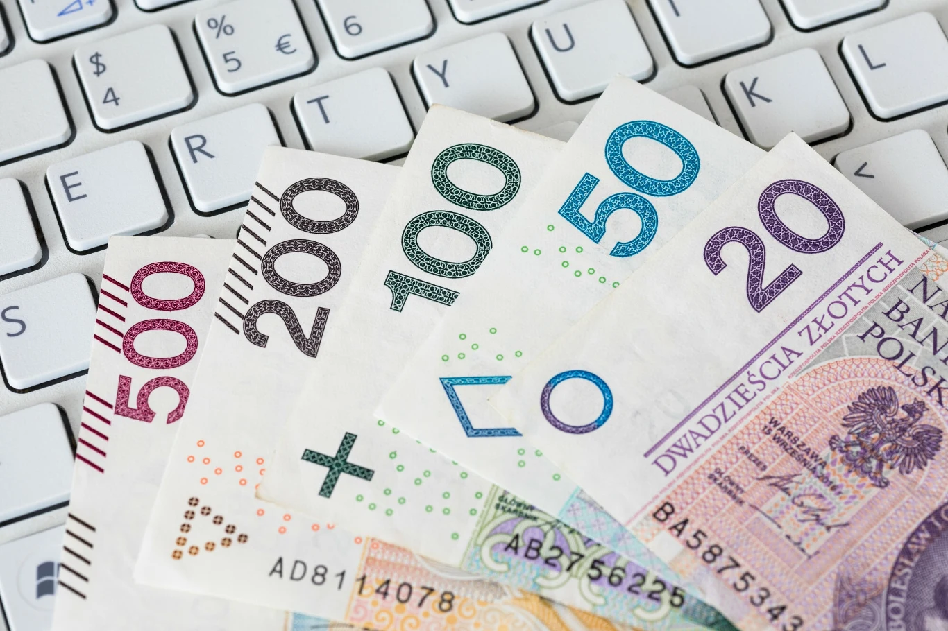 Ile trwa zaksięgowanie przelewu w bankach? Ile trwa zaksięgowanie przelewu w bankach?