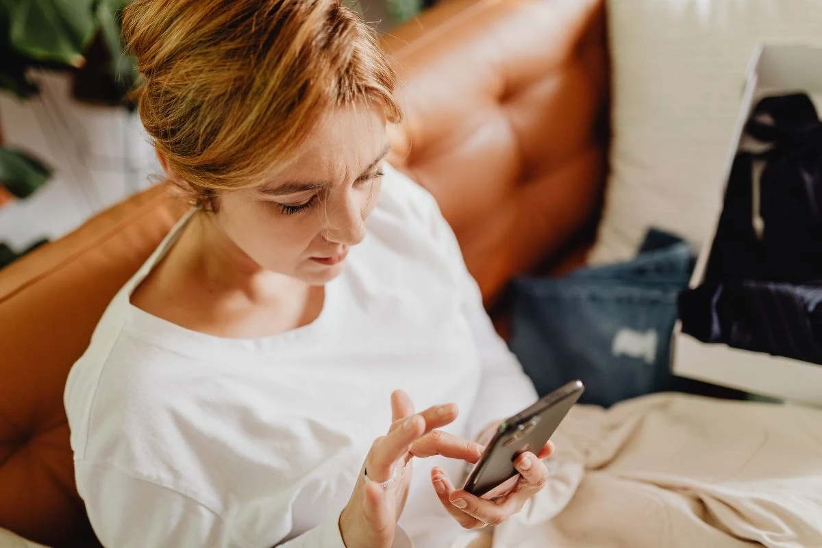 Potrzebujemy relacji społecznych: nie tylko kontaktów powierzchownych, poprzez media społecznościowe, ale takich, w których czujemy się zauważeni