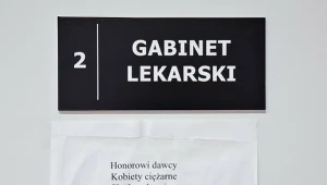 NFZ wydał komunikat. Przychodnie na celowniku