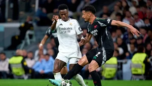 Koszmarny błąd defensora Arsenalu. Real Madryt z "prezentem" na Bernabeu [WIDEO]