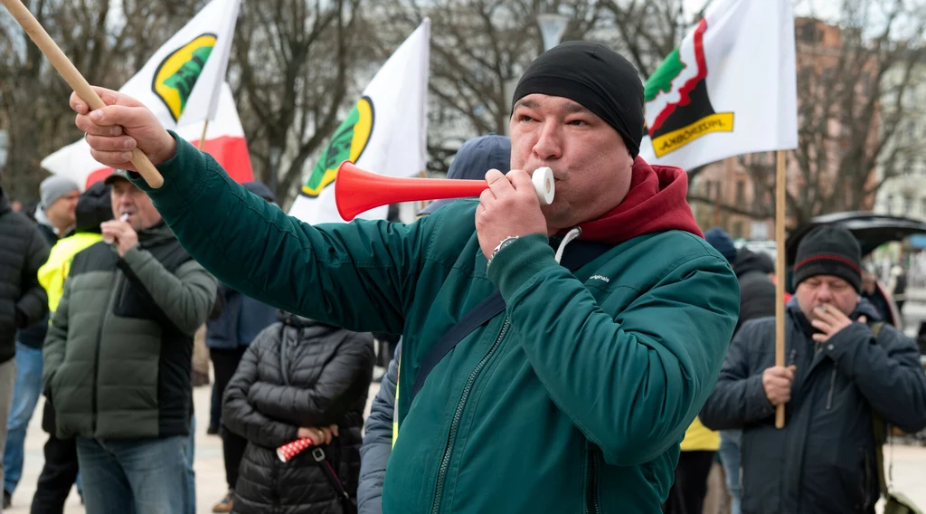 Protest górników z kopalni Bogdanka w Lublinie 8 kwietnia. Związkowcy z Bogdanki chcą teraz ogólnopolskiego protestu i strajku generalnego