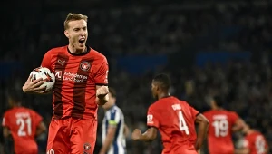 Niesamowity przebłysk Adama Buksy. Polak z dubletem w ligowym thrillerze