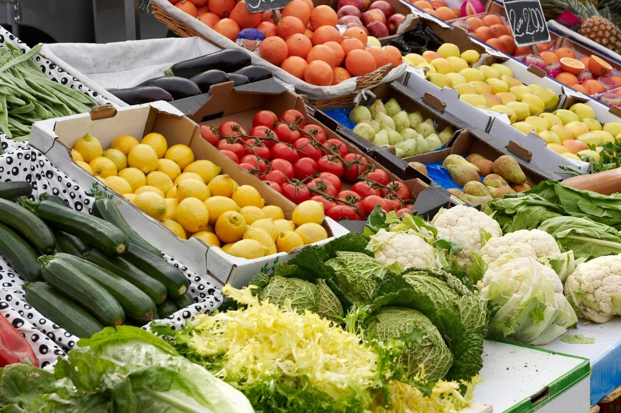 Niektóre warzywa i owoce chłoną pestycydy znacznie szybciej niż inne Niektóre warzywa i owoce chłoną pestycydy znacznie szybciej niż inne