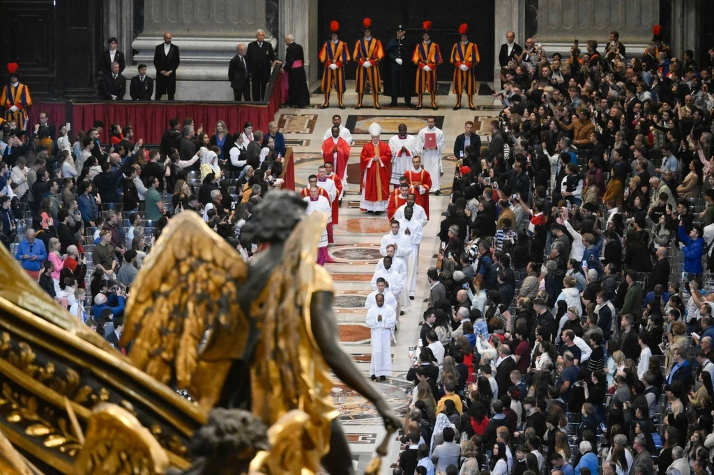 Liturgia Męki Pańskiej w Watykanie Liturgia Męki Pańskiej w Watykanie