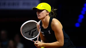 Trzysetowa batalia Świątek z Ostapenko. 127 minut emocji w grze o półfinał