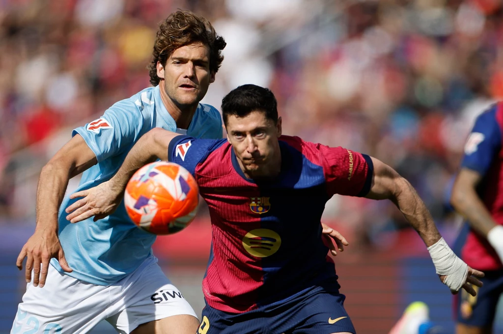 Robert Lewandowski i Marcos Alonso Robert Lewandowski i Marcos Alonso