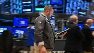 Naciski Trumpa na szefa Fed generują spadki na NYSE. W poniedziałek Wall Street zareagowała znaczącą obniżką głównych indeksów