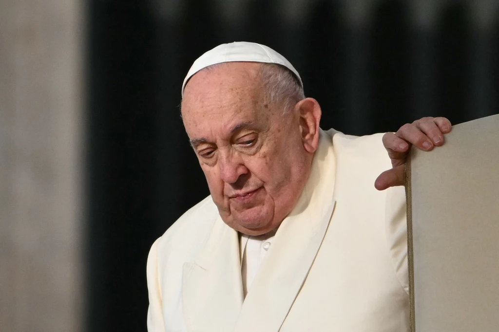 Papież Franciszek pojawił się w Bazylice Świętego Piotra w Watykanie. Zdjęcie ilustracyjne Papież Franciszek pojawił się w Bazylice Świętego Piotra w Watykanie. Zdjęcie ilustracyjne
