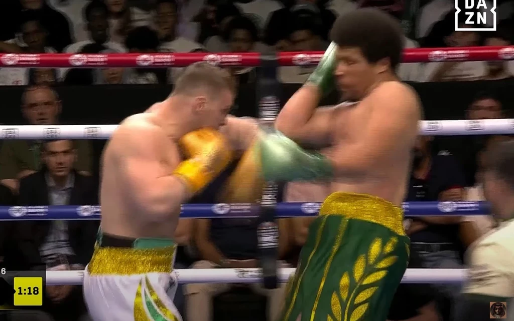 Piotr Łącz (z lewej) w walce z reprezentantem Belgii, Michaelem Pirottonem Piotr Łącz (z lewej) w walce z reprezentantem Belgii, Michaelem Pirottonem