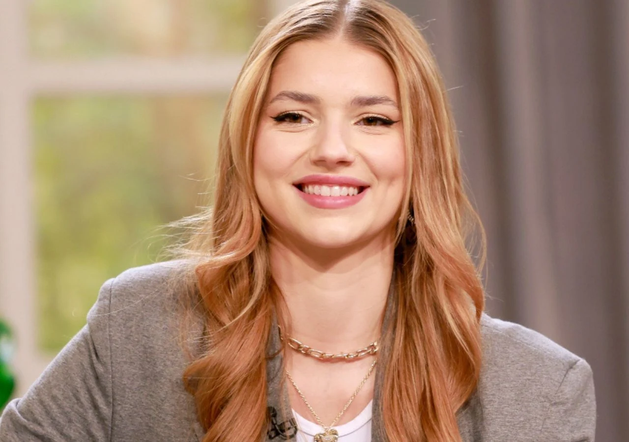 Julia Żugaj Julia Żugaj