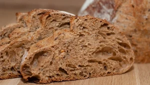 Ten chleb uznawany jest za najzdrowszy na świecie - łatwo zrobisz go w domu