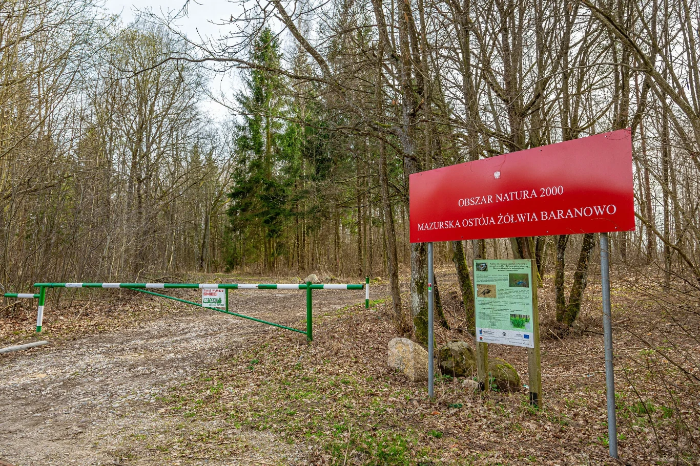 11.04.2021 Baranowo, powiat mragowski, woj. warminsko-mazurskie Oznaczone wejscie do specjalnej strefy ochrony przyrody Natura 2000 Mazurska Ostoja Zolwia Baranowo, powolanej w celu ochrony populacji zolwia blotnego 
fot. Eryk Stawinski/REPORTER 