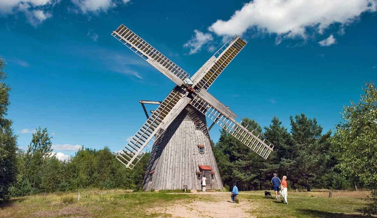 Czy można samodzielnie zwiedzać ten park etnograficzny?