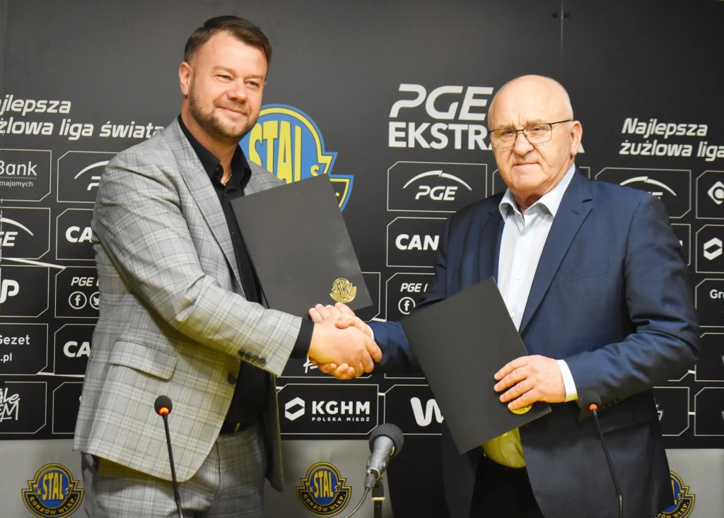 Prezes Dariusz Wróbel Prezes Dariusz Wróbel podpisał milionowy kontrakt z nowym sponsorem tytularnym Stali Gorzów. Sam zarabia tyle, co mechanik.