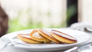 Nie masz pomysłu na śniadanie? Te szybkie i tanie placki podbiją serca całej rodziny