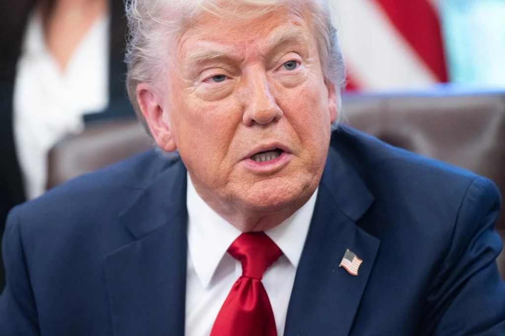 Donald Trump ma dość unikania cła przez Apple. Skierował swoje słowa do Tima Cooka Donald Trump ma dość unikania cła przez Apple. Skierował swoje słowa do Tima Cooka