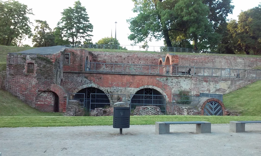 Pozostałości Bastionu Ceglarskiego we Wrocławiu Pozostałości Bastionu Ceglarskiego we Wrocławiu