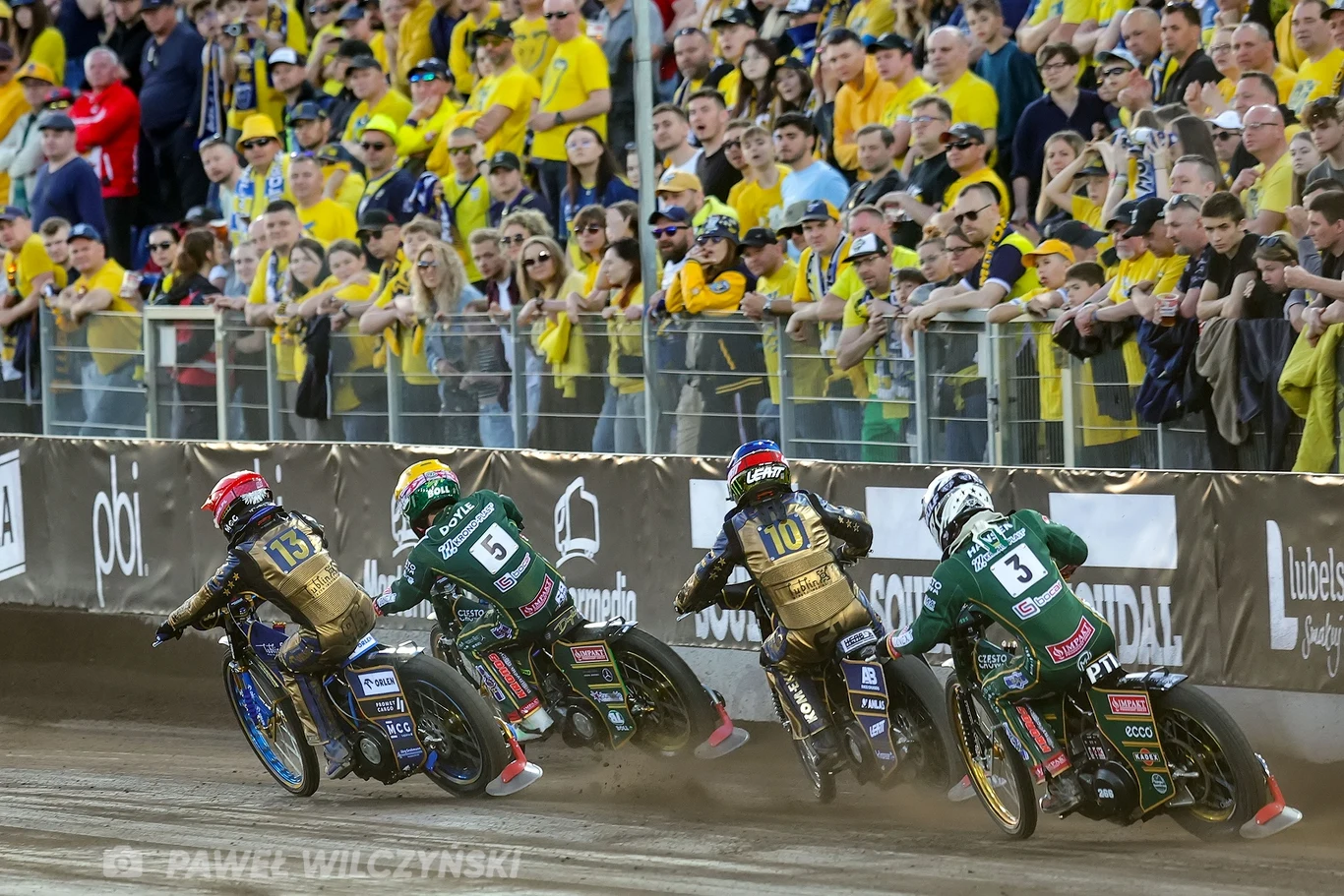 Jason Doyle walczy z Bartoszem Zmarzlikiem o ligowe punkty dla Włókniarza. W GKM-ie go nie chcieli.
