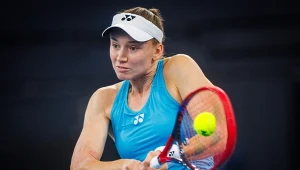 Nocna batalia Rybakiny. Mistrzyni US Open odpada, Polka w centrum wydarzeń