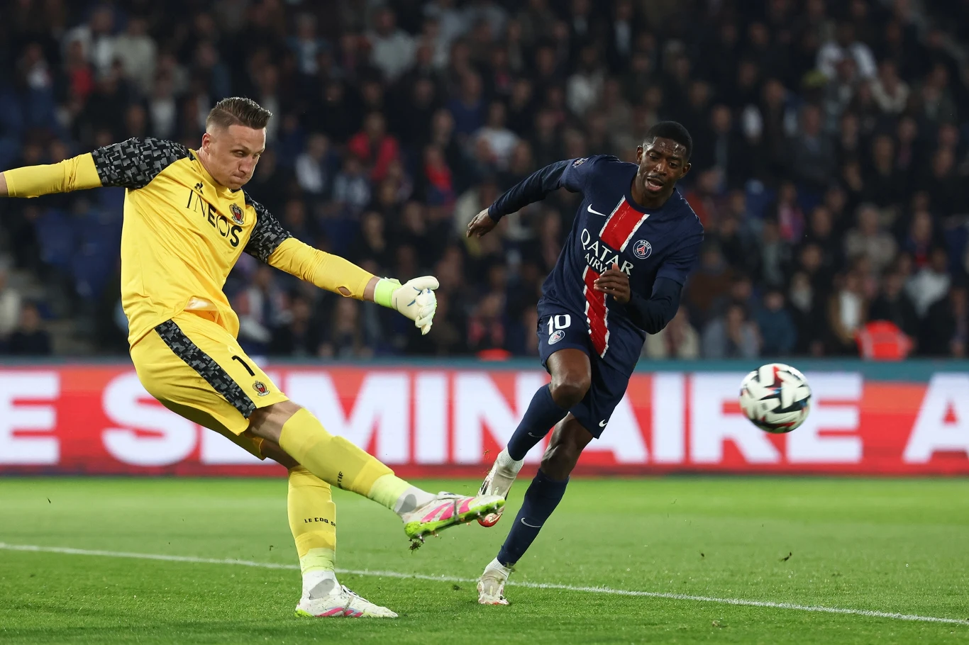 Marcin Bułka i Ousmane Dembele