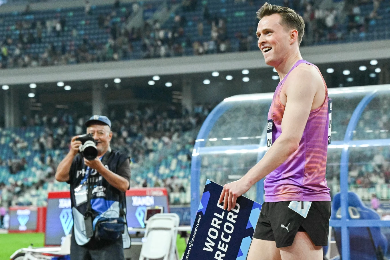 Karsten Warholm tuż po swoim rekordowym biegu w Xiamen Karsten Warholm tuż po swoim rekordowym biegu w Xiamen