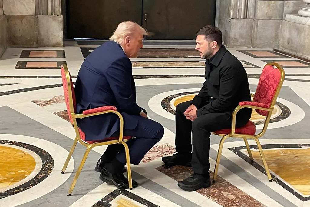 Donald Trump rozmawiał z Wołodymyrem Zełenskim w Watykanie