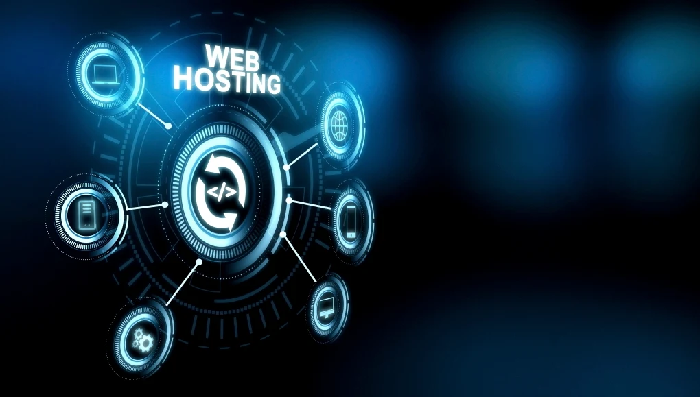Hosting współdzielony czy VPS Grafika koncepcyjna przedstawiająca web hosting z centralnym symbolem i ikonami przedstawiającymi różne aspekty technologii internetowych, z efektem neonowego światła na ciemnym tle.