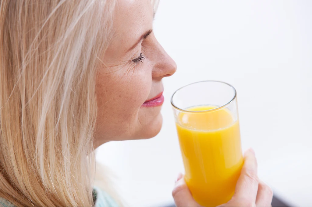 Syrop glukozowo-fruktozowy to substancja dodawana do wielu różnych produktów, w tym soków owocowych czy słodyczy Syrop glukozowo-fruktozowy to substancja dodawana do wielu różnych produktów, w tym soków owocowych czy słodyczy