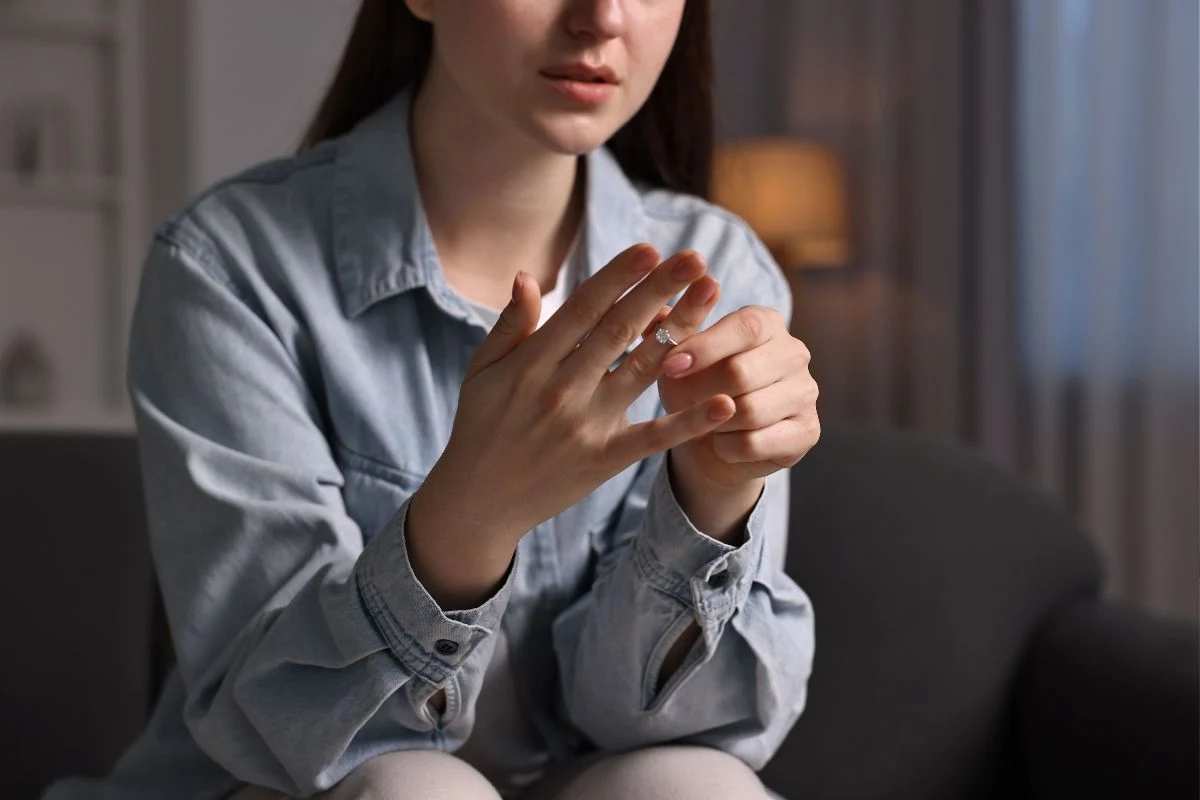 Jak poradzić sobie z uczuciami po rozstaniu? Ludowe przesądy mówią o rytuale, które ma w tym pomóc Jak poradzić sobie z uczuciami po rozstaniu? Ludowe przesądy mówią o rytuale, które ma w tym pomóc