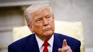 Trump twierdzi, że "ratuje Ukrainę". Nie chce jednak stanąć za Zełenskim