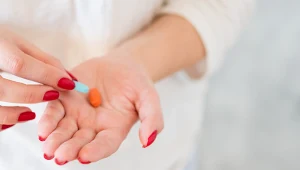 Aktywuje brunatną tkankę tłuszczową. Ta witamina wspomaga odchudzanie