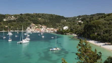 Na greckiej wyspie Paxos nie brakuje pięknych plaż, które przywodzą na myśl te na Karaibach