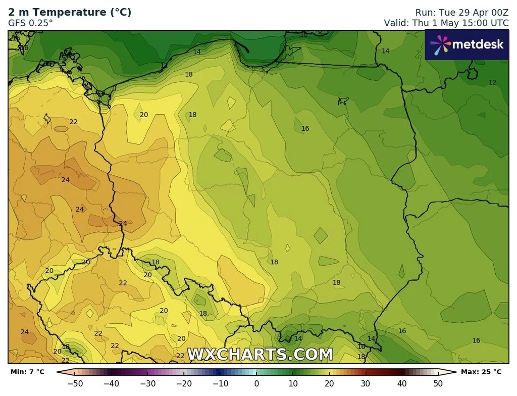 Początek majówki najlepiej zapowiada się na zachodzie kraju, gdzie będzie wyraźnie powyżej 20 stopni Mapa pokazuje prognozę temperatury w stopniach Celsjusza dla Europy Środkowej. Widoczne są różnice temperatury na terenie Polski, Czech i Słowacji, z wartościami od 14°C do 24°C, oznaczone różnymi odcieniami zielonego i żółtego.