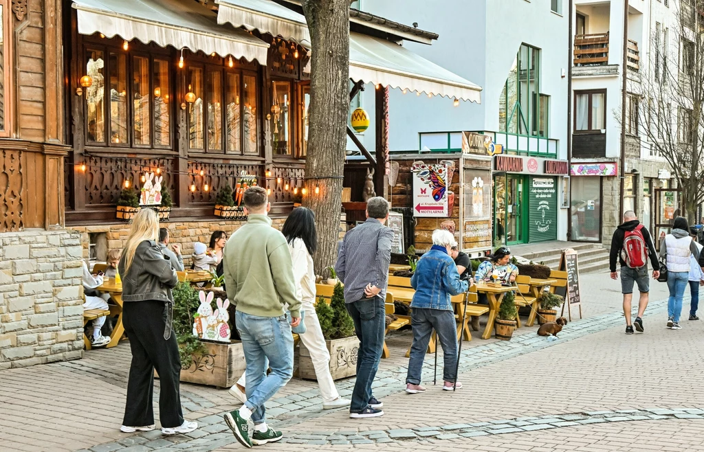 Wiele osób w majówkę odwiedzi Zakopane. Zdjęcie ilustracyjne